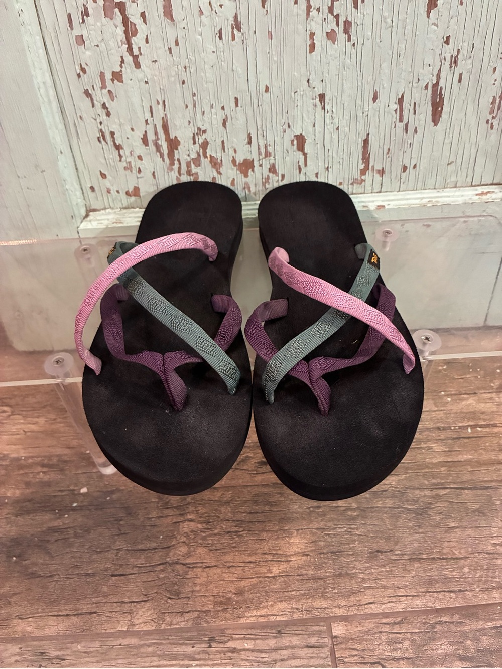 Women’s Teva Flip Flop Sandals with Pink & Teal Straps - - Picture 4 of 6